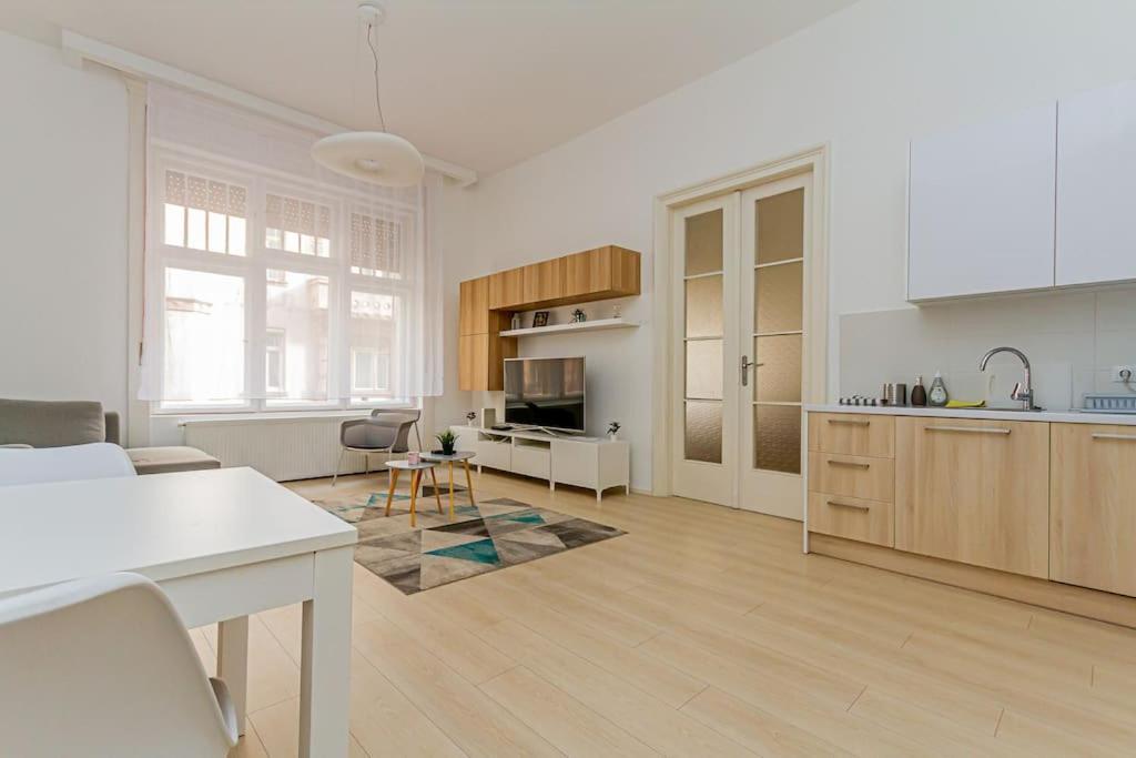 Luminous Design Apartment - W18 Budapest Exterior foto